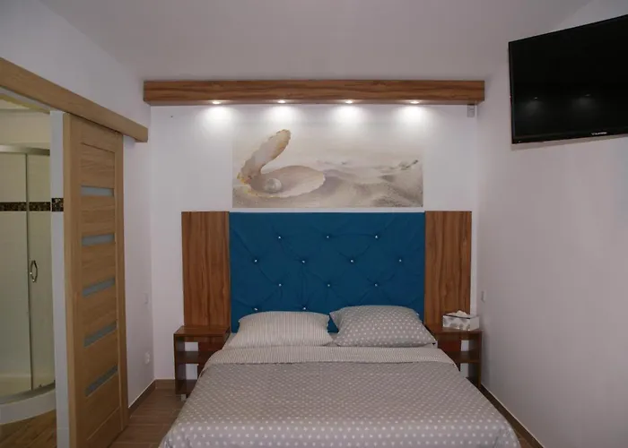 Апартаменты Amber - Нехоже