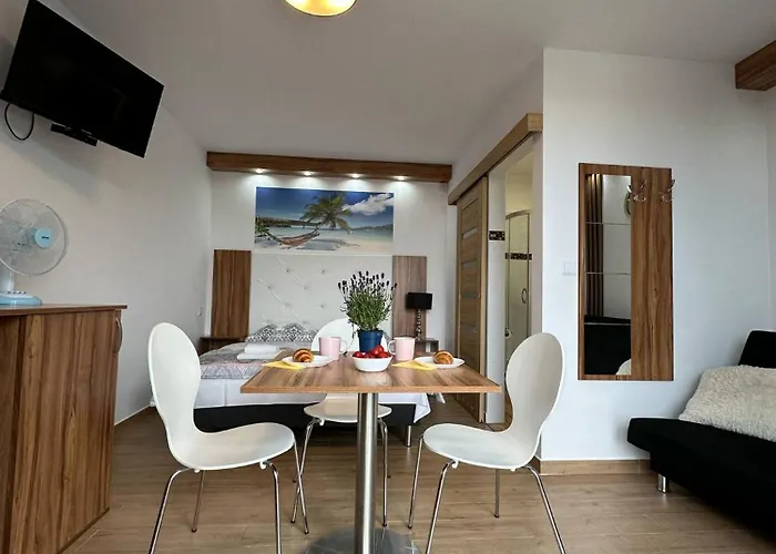 Amber - Апартаменты Нехоже