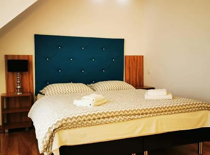 Апартаменты Amber - Нехоже